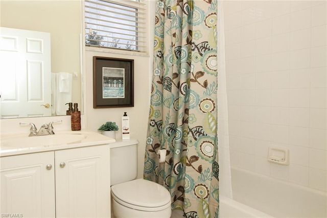 4615 Hawks Nest Dr Apt 201, Naples, FL 34114