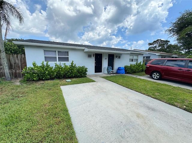 207 SE 4th Ave West, Boynton Beach, FL 33435