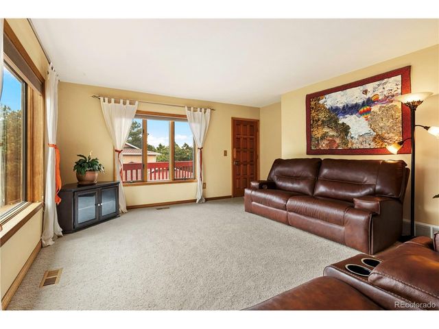1400 Catamaran Ln, Monument, CO 80132
