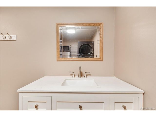 1400 Catamaran Ln, Monument, CO 80132