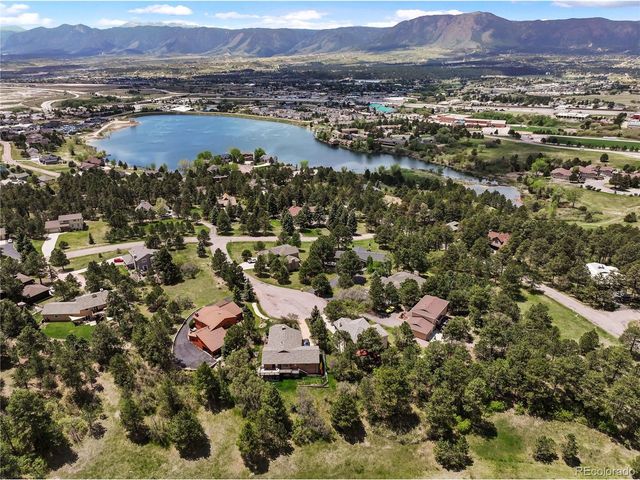1400 Catamaran Ln, Monument, CO 80132