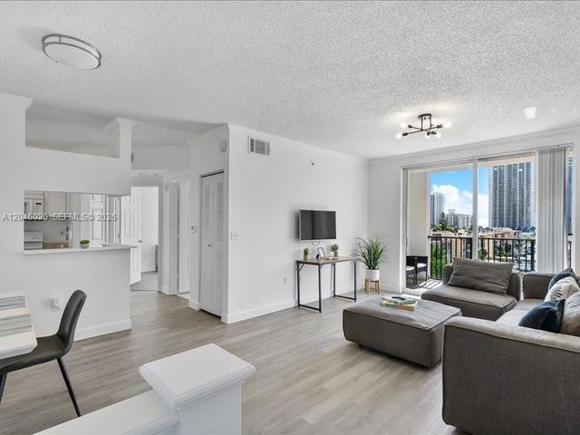 17100 N Bay Road 1717, Sunny Isles Beach, FL 33160