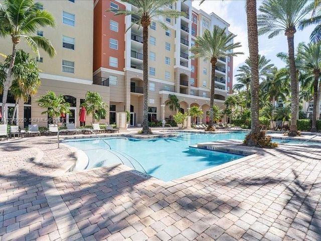 17100 N Bay Road 1717, Sunny Isles Beach, FL 33160