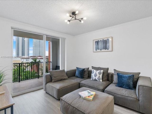 17100 N Bay Road 1717, Sunny Isles Beach, FL 33160