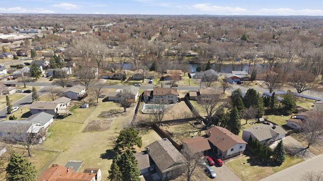 8309 Penn Avenue N, Brooklyn Park, MN 55444