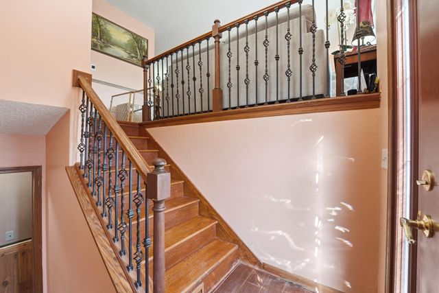 8309 Penn Avenue N, Brooklyn Park, MN 55444