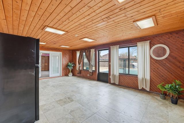 8309 Penn Avenue N, Brooklyn Park, MN 55444