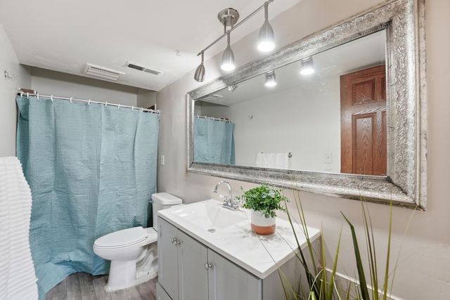 8309 Penn Avenue N, Brooklyn Park, MN 55444