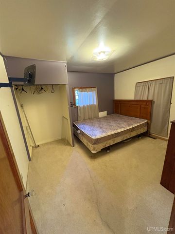 1680 W Franklin Street, Iron River, MI 49935
