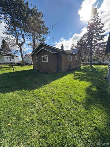1680 W Franklin Street, Iron River, MI 49935