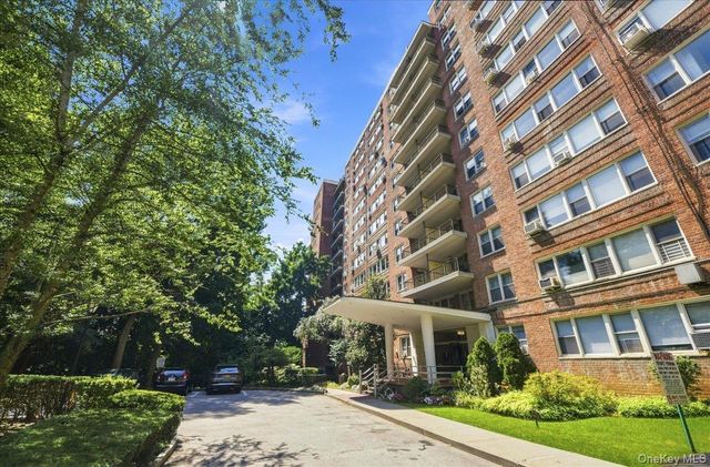 4525 Henry Hudson Parkway B1212, Bronx, NY 10471