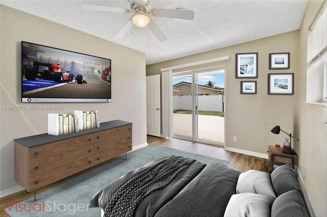 949 SE 10th Ct, Pompano Beach, FL 33060