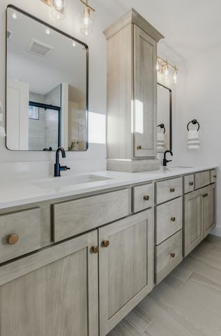 4508 ROYAL COUNTY RD, Columbia, MO 65201