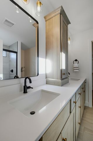 4508 ROYAL COUNTY RD, Columbia, MO 65201