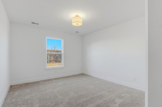 4508 ROYAL COUNTY RD, Columbia, MO 65201