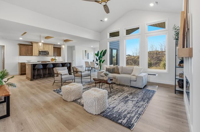 4508 ROYAL COUNTY RD, Columbia, MO 65201