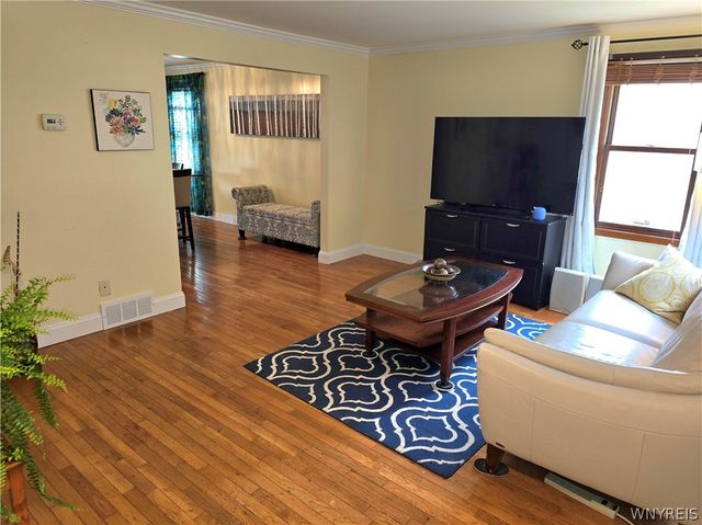 160 Walnut St Street, Buffalo, NY 14204