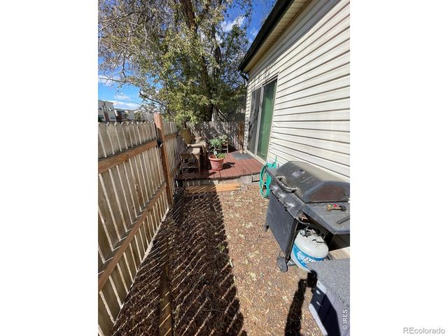 135 Cleveland Avenue, Loveland, CO 80537