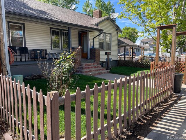 135 Cleveland Avenue, Loveland, CO 80537