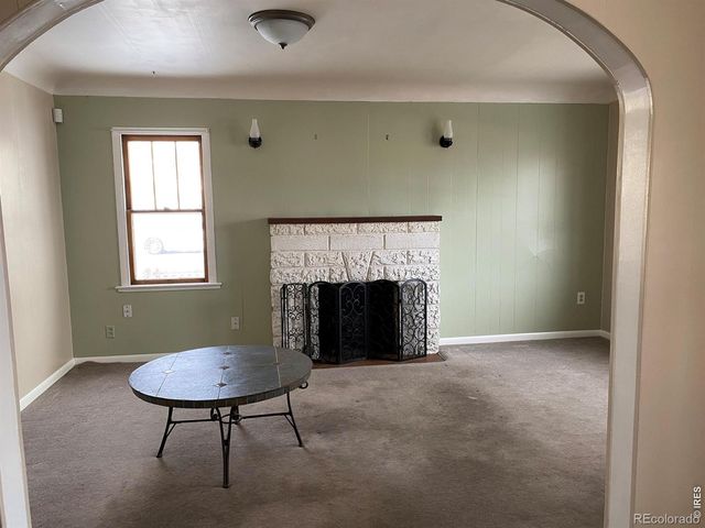 135 Cleveland Avenue, Loveland, CO 80537