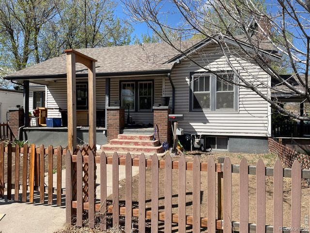 135 Cleveland Avenue, Loveland, CO 80537