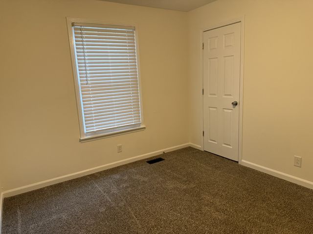 3446 Arvin Dr, Clarksville, TN 37042