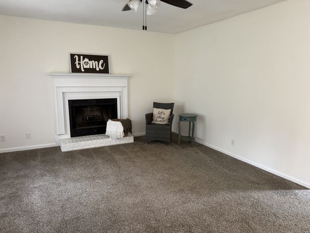 3446 Arvin Dr, Clarksville, TN 37042
