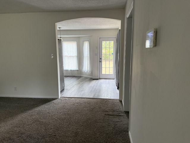3446 Arvin Dr, Clarksville, TN 37042