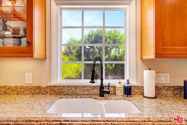 10257 Camarillo Street, Toluca Lake (los Angeles), CA 91602