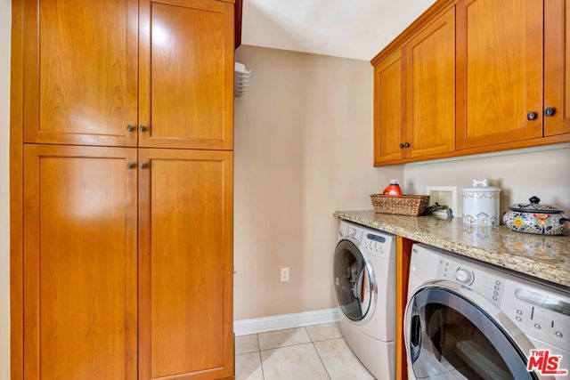 10257 Camarillo Street, Toluca Lake (los Angeles), CA 91602