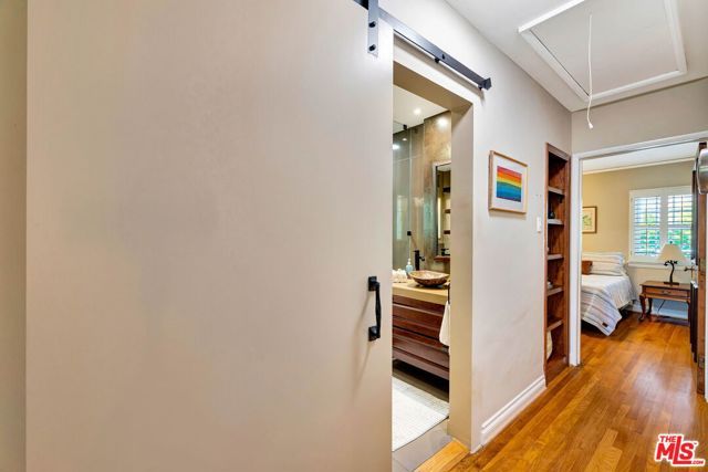 10257 Camarillo Street, Toluca Lake (los Angeles), CA 91602