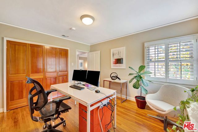 10257 Camarillo Street, Toluca Lake (los Angeles), CA 91602