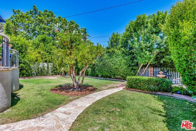 10257 Camarillo Street, Toluca Lake (los Angeles), CA 91602