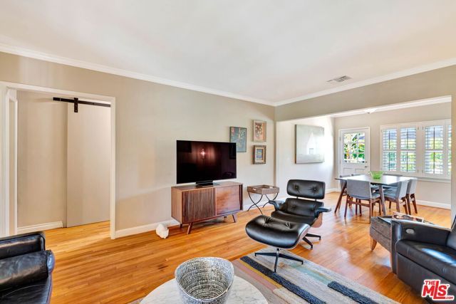 10257 Camarillo Street, Toluca Lake (los Angeles), CA 91602