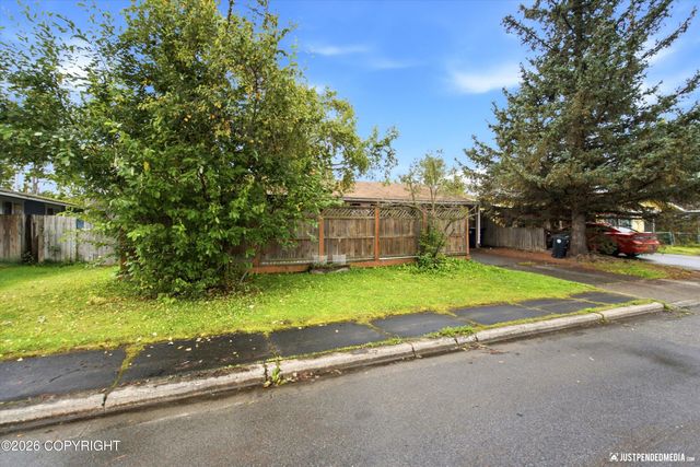 4242 Ross Court, Anchorage, AK 99508