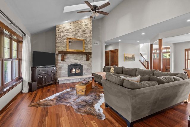 W359S4157 Bowe COURT, Dousman, WI 53118