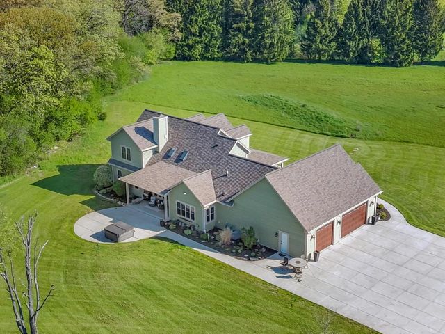 W359S4157 Bowe COURT, Dousman, WI 53118