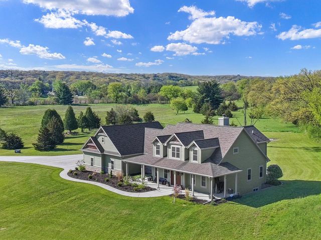 W359S4157 Bowe COURT, Dousman, WI 53118