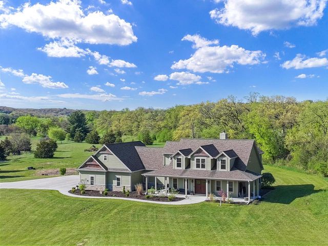 W359S4157 Bowe COURT, Dousman, WI 53118