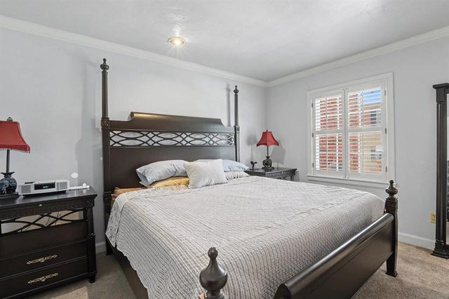 6452 Brandywine Lane 19, Oklahoma City, OK 73116