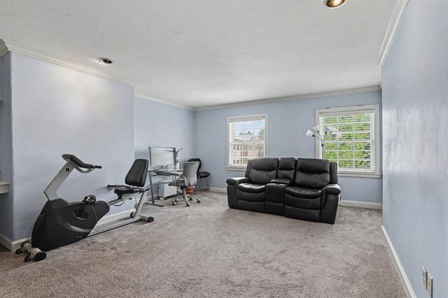 6452 Brandywine Lane 19, Oklahoma City, OK 73116
