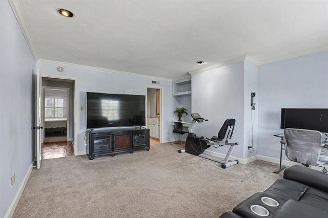6452 Brandywine Lane 19, Oklahoma City, OK 73116