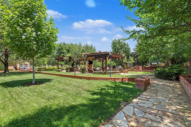 6452 Brandywine Lane 19, Oklahoma City, OK 73116