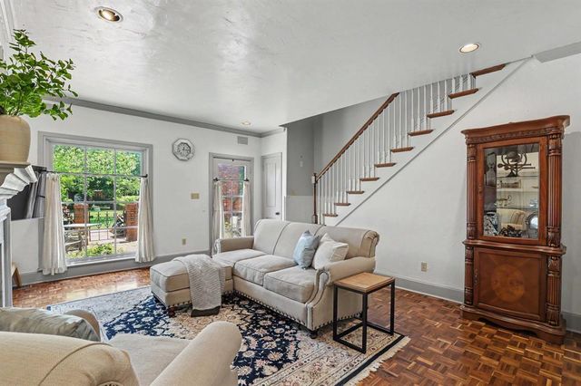 6452 Brandywine Lane 19, Oklahoma City, OK 73116