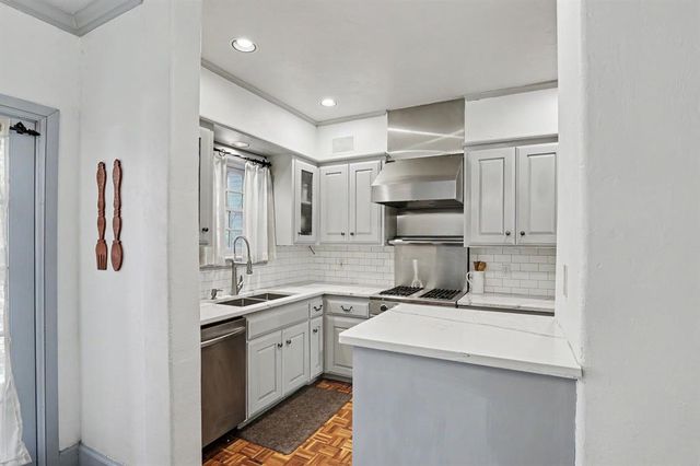 6452 Brandywine Lane 19, Oklahoma City, OK 73116
