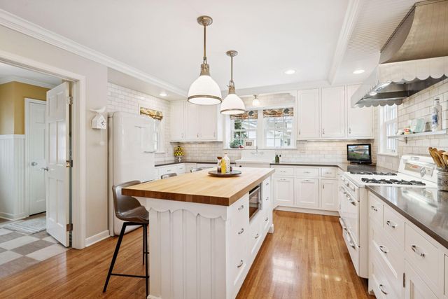 3815 Inglewood Avenue S, Saint Louis Park, MN 55416