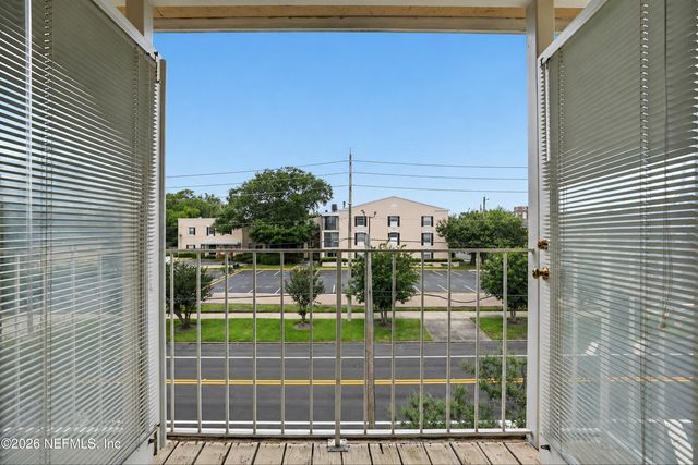 2912 ST JOHNS Avenue 17, Jacksonville, FL 32205