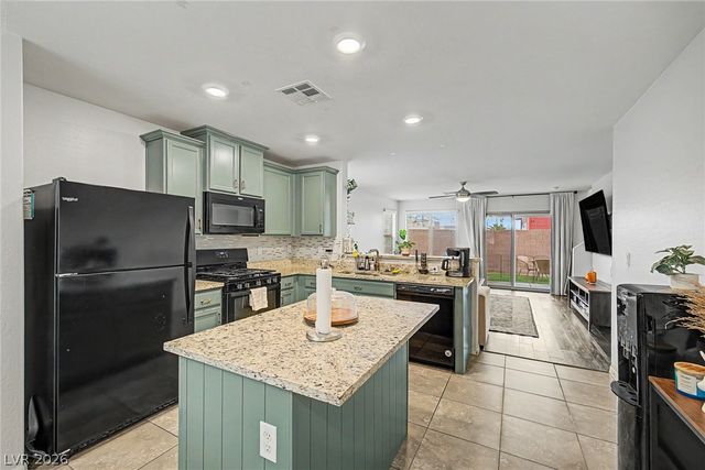 6154 Portland Treaty Avenue, Las Vegas, NV 89122