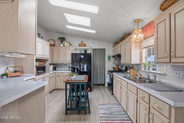 2701 E Utopia Road 153, Phoenix, AZ 85050