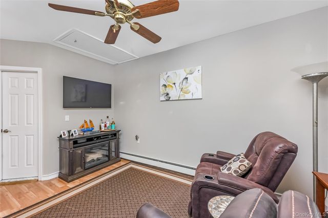 281 Thrift Street, Ronkonkoma, NY 11779